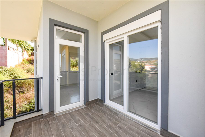 شقة 2+1 مع مطبخ منفصل في منطقة كوناكلي