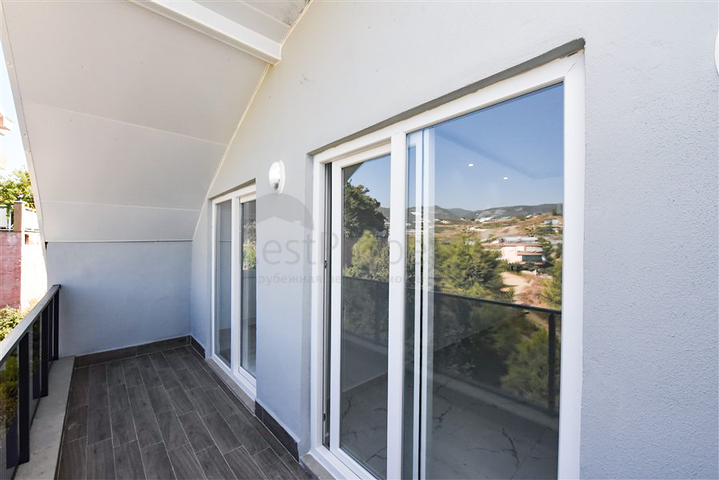 شقة 2+1 مع مطبخ منفصل في منطقة كوناكلي