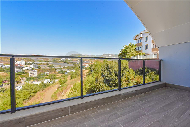 شقة 2+1 مع مطبخ منفصل في منطقة كوناكلي