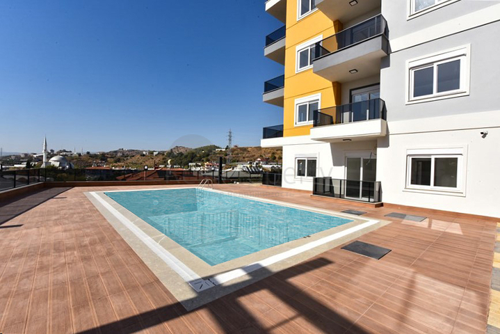 شقة 2+1 مع مطبخ منفصل في منطقة كوناكلي