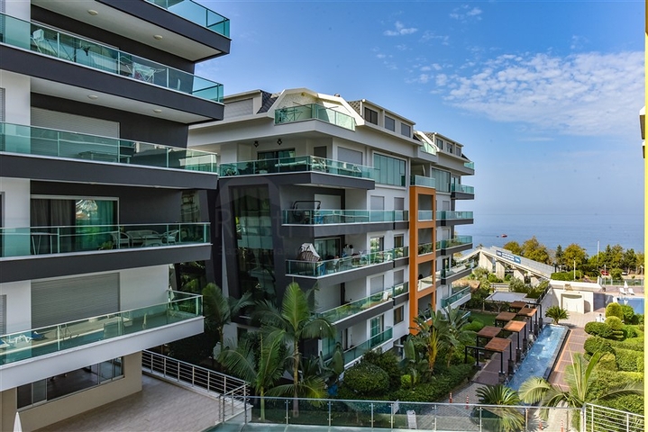 شقة من غرفتين على بعد 50 متر من البحر