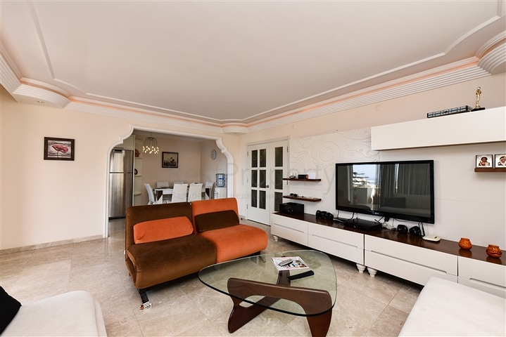 شقة فسيحة 2 + 1 على بعد 200 متر من البحر الأبيض المتوسط شقة فسيحة 2 + 1 على بعد 200 متر من البحر الأبيض المتوسط