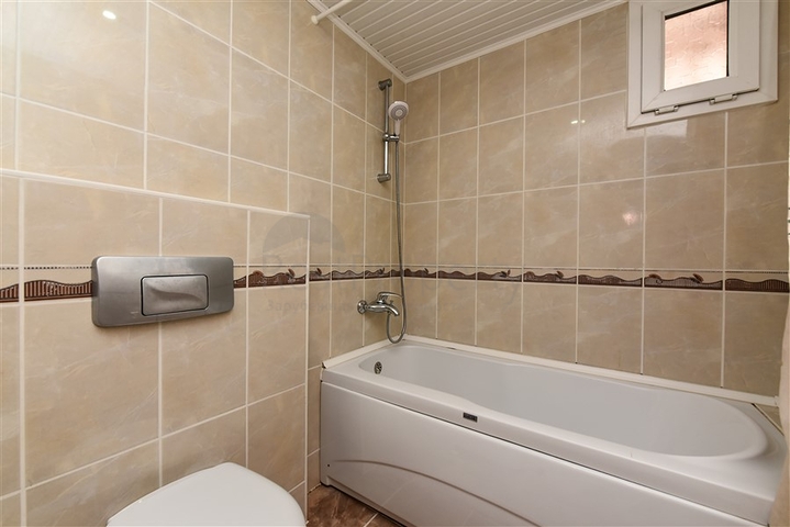 شقة فسيحة 2 + 1 على بعد 200 متر من البحر الأبيض المتوسط شقة فسيحة 2 + 1 على بعد 200 متر من البحر الأبيض المتوسط