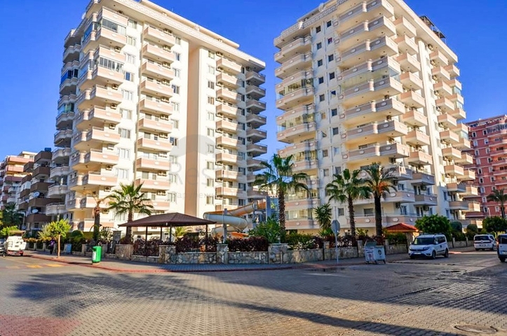 شقة فسيحة 2 + 1 على بعد 200 متر من البحر الأبيض المتوسط شقة فسيحة 2 + 1 على بعد 200 متر من البحر الأبيض المتوسط