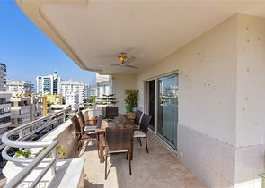 شقة فسيحة 2 + 1 على بعد 200 متر من البحر الأبيض المتوسط شقة فسيحة 2 + 1 على بعد 200 متر من البحر الأبيض المتوسط