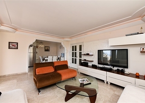 شقة فسيحة 2 + 1 على بعد 200 متر من البحر الأبيض المتوسط شقة فسيحة 2 + 1 على بعد 200 متر من البحر الأبيض المتوسط