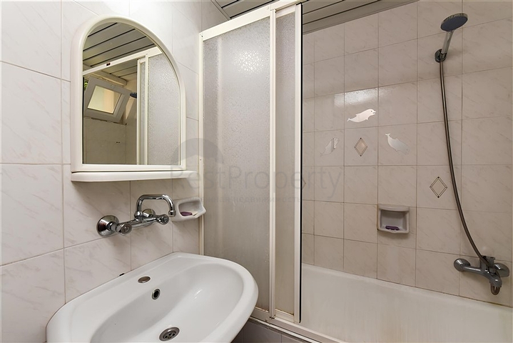 شقة 3+1 مع مطبخ منفصل عند سفح قلعة ألانيا شقة 3+1 مع مطبخ منفصل عند سفح قلعة ألانيا