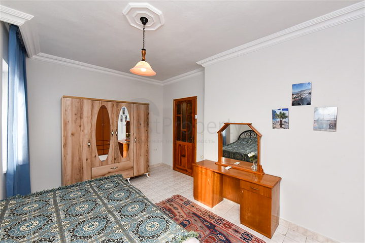 شقة 3+1 مع مطبخ منفصل عند سفح قلعة ألانيا شقة 3+1 مع مطبخ منفصل عند سفح قلعة ألانيا