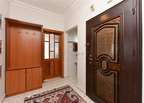 شقة 3+1 مع مطبخ منفصل عند سفح قلعة ألانيا شقة 3+1 مع مطبخ منفصل عند سفح قلعة ألانيا