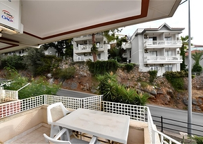 شقة 3+1 مع مطبخ منفصل عند سفح قلعة ألانيا شقة 3+1 مع مطبخ منفصل عند سفح قلعة ألانيا