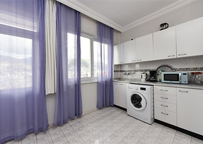 شقة 3+1 مع مطبخ منفصل عند سفح قلعة ألانيا شقة 3+1 مع مطبخ منفصل عند سفح قلعة ألانيا