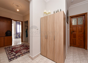 شقة 3+1 مع مطبخ منفصل عند سفح قلعة ألانيا شقة 3+1 مع مطبخ منفصل عند سفح قلعة ألانيا