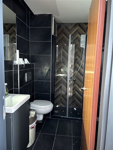 شقق في مجمع سكني جاهز