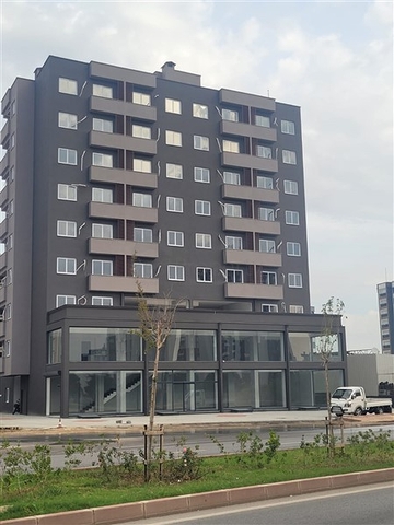 شقق في مجمع سكني جاهز