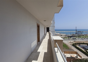 شقق على الساحل الأول في حي إردملي