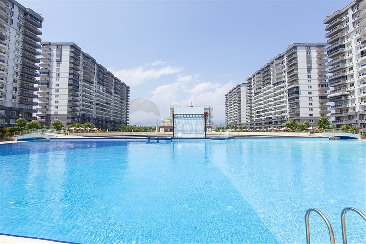 شقق مع بنية تحتية فندقية على الساحل الأول