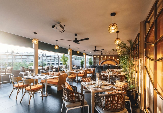 شقق جاهزة على بعد 200 متر من شاطئ راواي