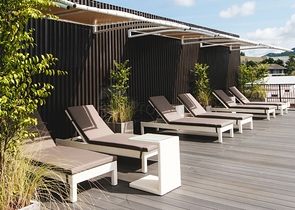 شقق جاهزة على بعد 200 متر من شاطئ راواي