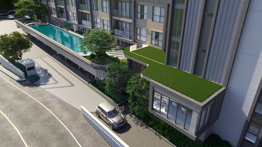 مجمع سكني قيد الإنشاء في منطقة شاطئ بانغ تاو