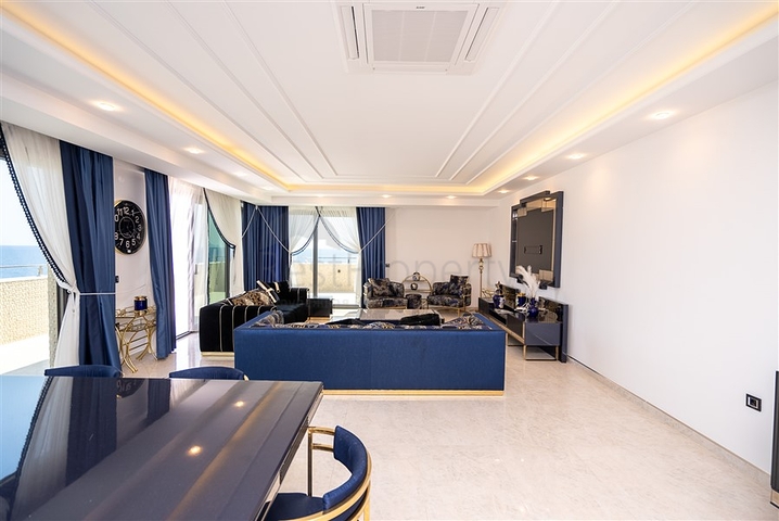 بنتهاوس واسع من طابقين للحصول على الجنسية على الساحل الأول  بنتهاوس واسع من طابقين للحصول على الجنسية على الساحل الأول