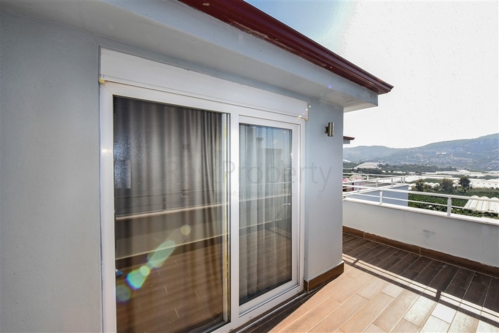 بنتهاوس 3+1 في منطقة محمودلار