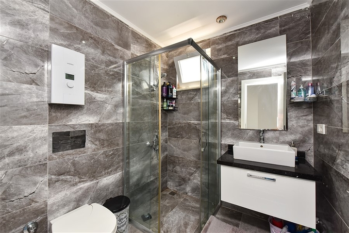 بنتهاوس 3+1 في منطقة محمودلار