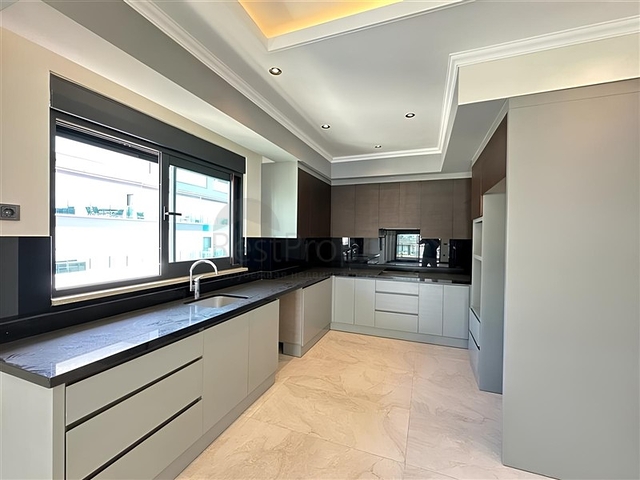 شقة دريم 3 + 1 مع امكانية الحصول على الجنسية التركية 