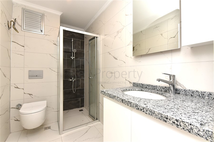 شقق في وسط ألانيا مطلة على البحر  شقق في وسط ألانيا مطلة على البحر