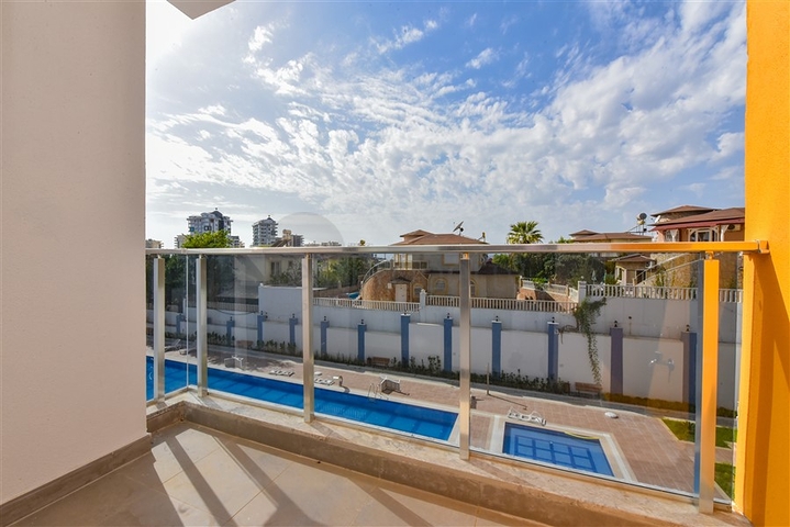 شقة 1+1 في مجمع سكني جديد في منطقة محمودلار