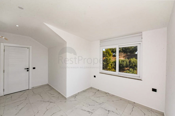 بنتهاوس مطل على البحر في منطقة كوناكلي