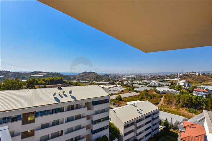 بنتهاوس مطل على البحر في منطقة كوناكلي