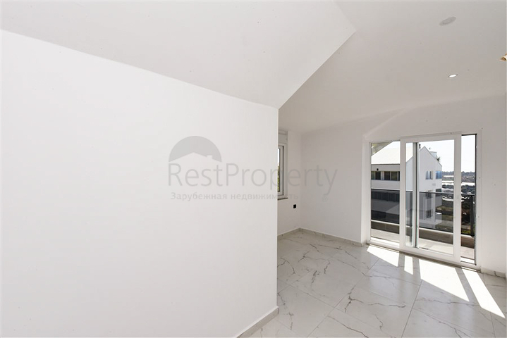 بنتهاوس مطل على البحر في منطقة كوناكلي