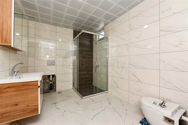 بنتهاوس مطل على البحر في منطقة كوناكلي