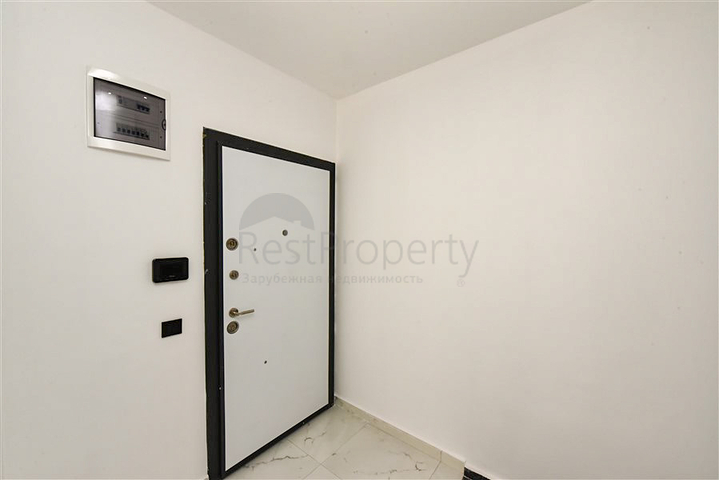 شقة من ثلاث غرف مع مطبخ منفصل وإمكانية الحصول على تصريح إقامة في منطقة كوناكلي