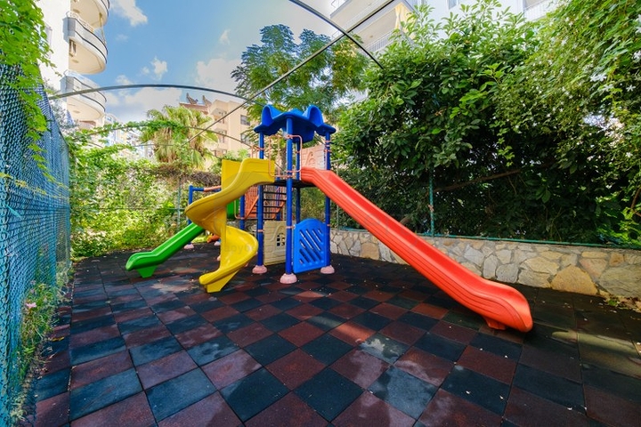 شقة كبيرة 2+1 للعيش في منطقة توسمور ، وهي مفتوحة لتصاريح الإقامة شقة كبيرة 2+1 للعيش في منطقة توسمور ، وهي مفتوحة لتصاريح الإقامة