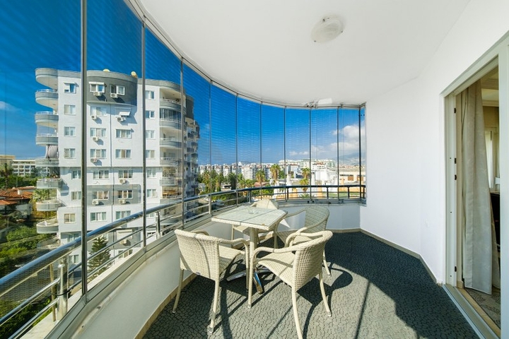 شقة كبيرة 2+1 للعيش في منطقة توسمور ، وهي مفتوحة لتصاريح الإقامة شقة كبيرة 2+1 للعيش في منطقة توسمور ، وهي مفتوحة لتصاريح الإقامة