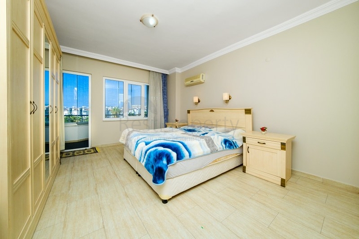 شقة كبيرة 2+1 للعيش في منطقة توسمور ، وهي مفتوحة لتصاريح الإقامة شقة كبيرة 2+1 للعيش في منطقة توسمور ، وهي مفتوحة لتصاريح الإقامة