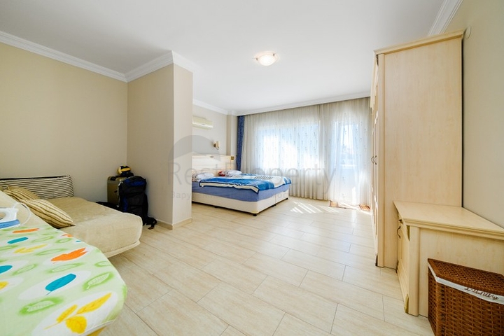 شقة كبيرة 2+1 للعيش في منطقة توسمور ، وهي مفتوحة لتصاريح الإقامة شقة كبيرة 2+1 للعيش في منطقة توسمور ، وهي مفتوحة لتصاريح الإقامة