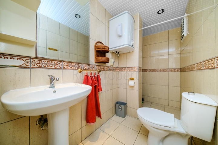 شقة كبيرة 2+1 للعيش في منطقة توسمور ، وهي مفتوحة لتصاريح الإقامة شقة كبيرة 2+1 للعيش في منطقة توسمور ، وهي مفتوحة لتصاريح الإقامة