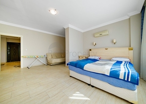 شقة كبيرة 2+1 للعيش في منطقة توسمور ، وهي مفتوحة لتصاريح الإقامة شقة كبيرة 2+1 للعيش في منطقة توسمور ، وهي مفتوحة لتصاريح الإقامة