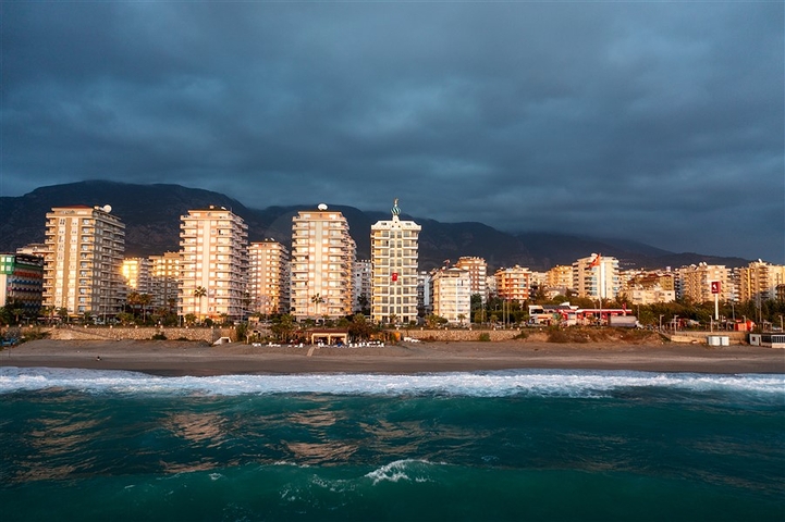 بنتهاوس 3+1 على الساحل الأول بنتهاوس 3+1 على الساحل الأول