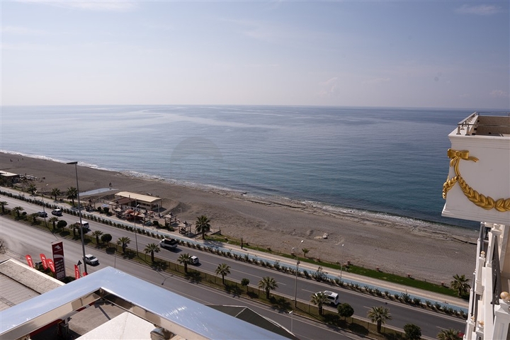 بنتهاوس 3+1 على الساحل الأول بنتهاوس 3+1 على الساحل الأول