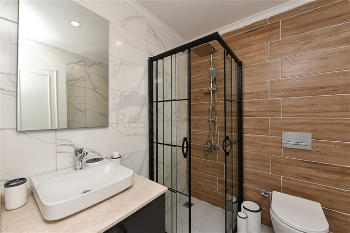 استئجار بنتهاوس على البحر بالقرب من شاطئ كليوباترا