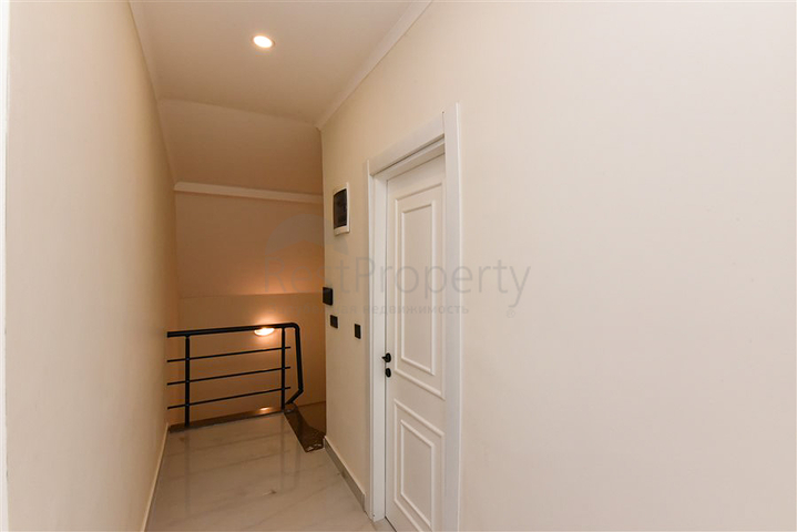 استئجار بنتهاوس على البحر بالقرب من شاطئ كليوباترا