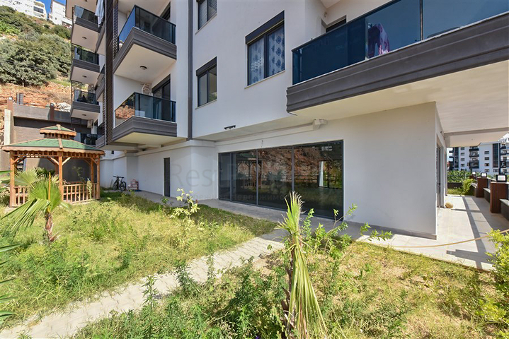 استئجار بنتهاوس على البحر بالقرب من شاطئ كليوباترا