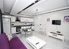 شقة مفروشة 2 + 1 في وسط ألانيا شقة مفروشة 2 + 1 في وسط ألانيا