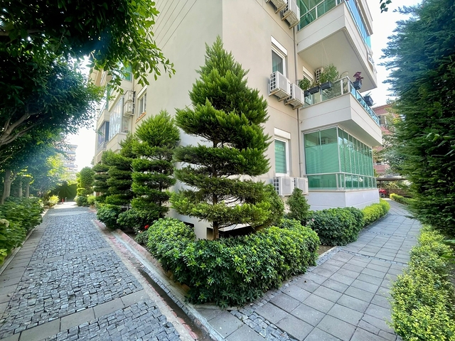 شقة بغرفة نوم واحدة في منطقة مريحة من أوبا شقة بغرفة نوم واحدة في منطقة مريحة من أوبا