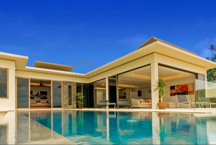 مجمع فيلا مطلة على البحر المفتوح