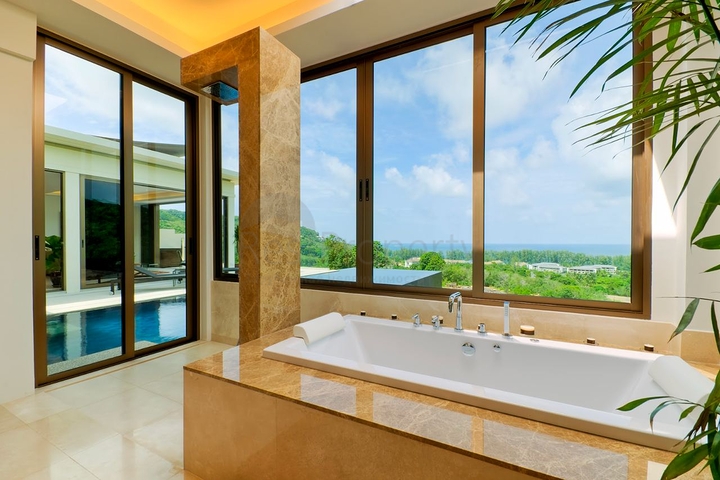 مجمع فيلا مطلة على البحر المفتوح