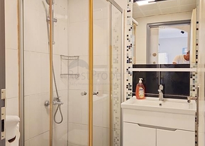 شقة مفروشة 1 + 1 في منطقة أوبا